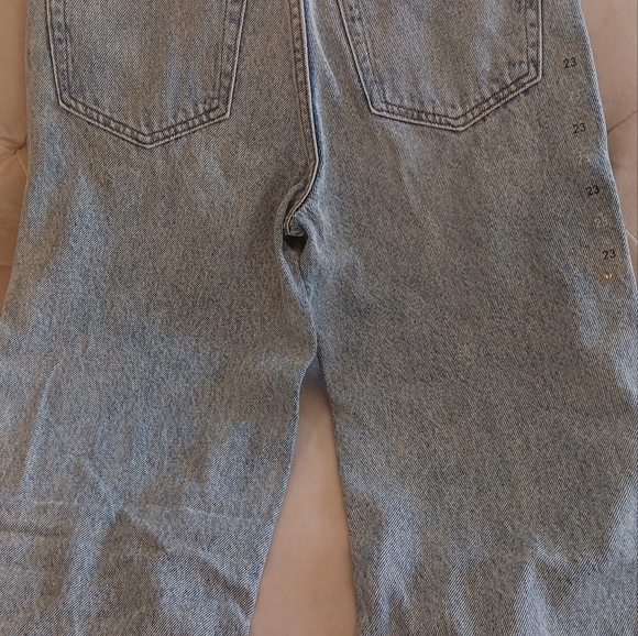 Jeans - Picture 3 of 3